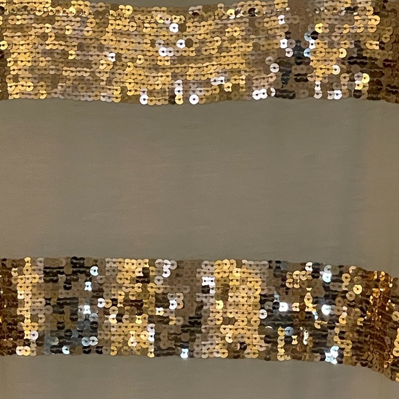 Taylor Swift Gold Sequined Tunic - Picture 6 of 6